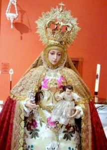 La Reina de los Ángeles ataviada para sus cultos. Autor: José Muñoz Moreno