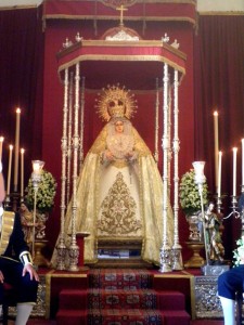 Altar de Lágrimas en su besamano