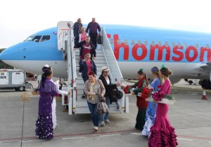 Vuelo-de-TUI-llegando-al-Aeropuerto-de-Jerez-en-2013.JPG_1041655378