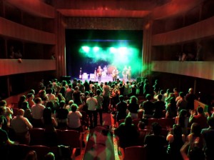 Ambiente en el Teatro.