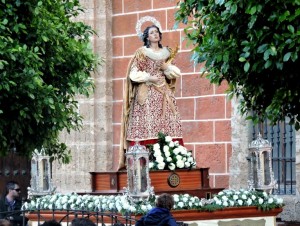 Santa Cecilia, al salir de la Iglesia Mayor.