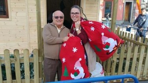 José Manuel Tacón Lidia a las puertas de la Casa de Papá Noel.